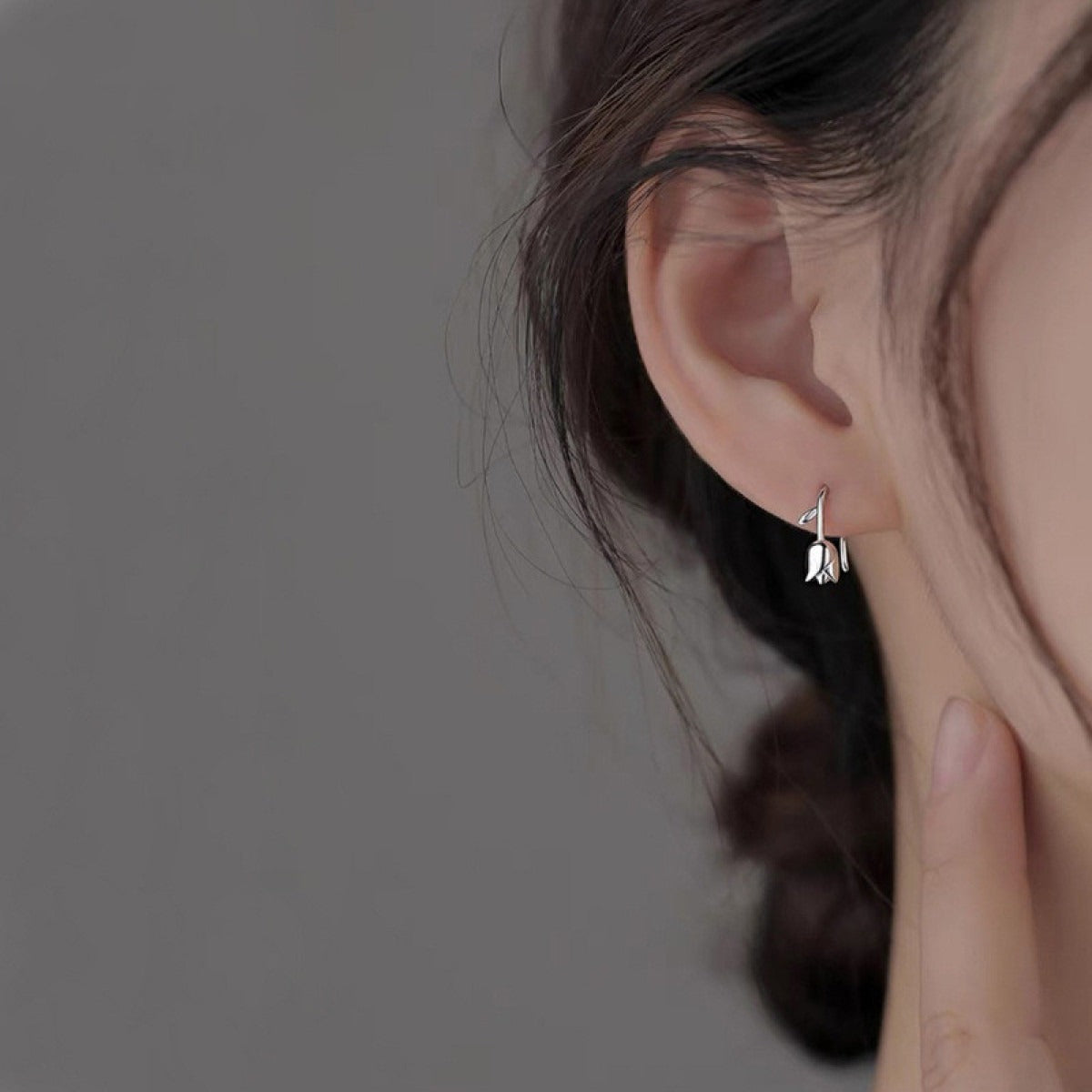 Damen Tulpen-Ohrhänger mit floralem Design - Paar