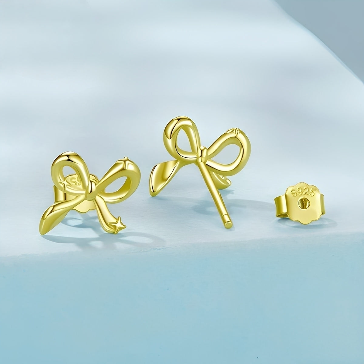 Lunea – Ohrringe Stecker Mini Sternknoten