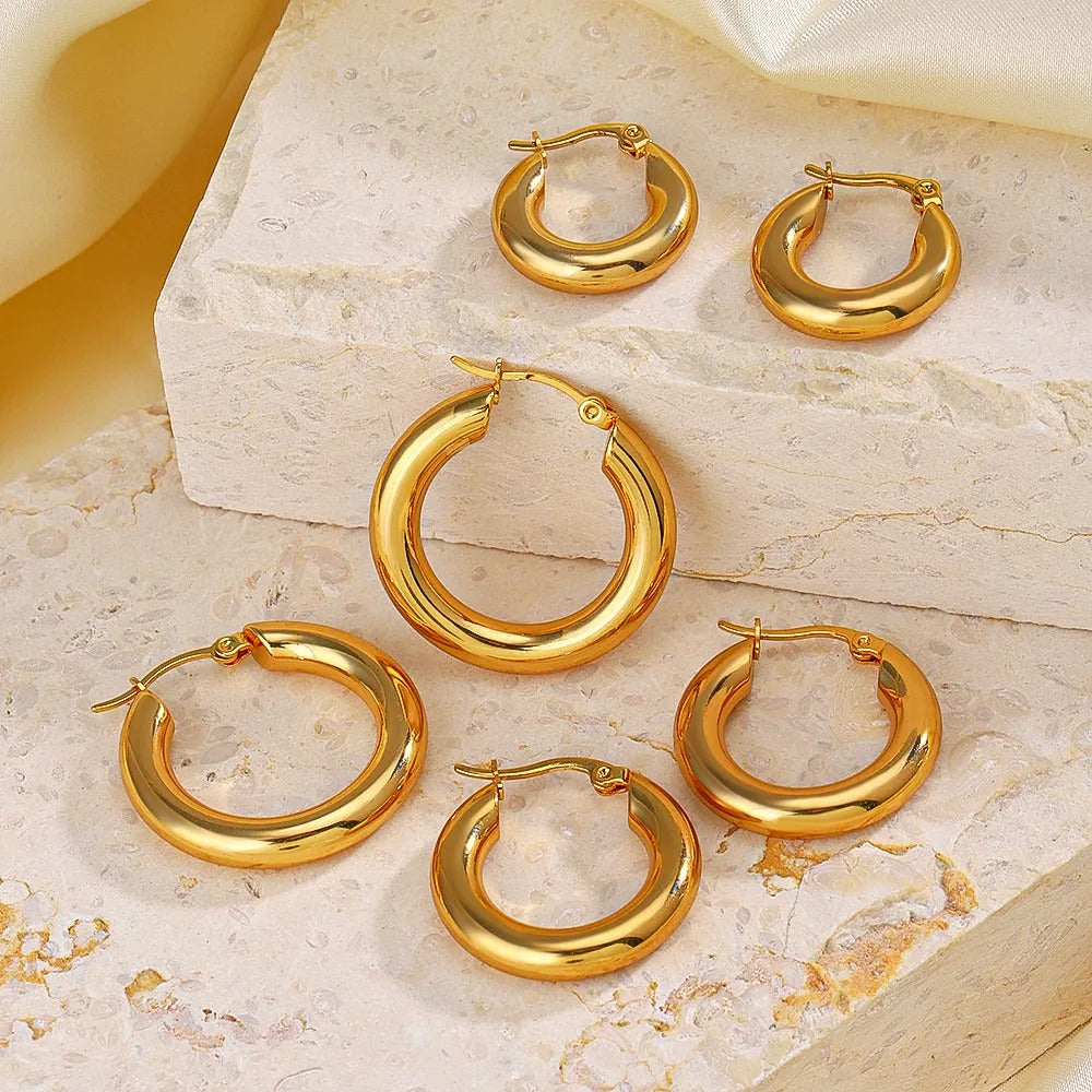 Lena – Einfache Kreolen Vergoldet 18K