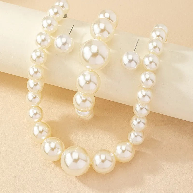 Carla – Set Vintage Ohrringe, Armband und Halskette
