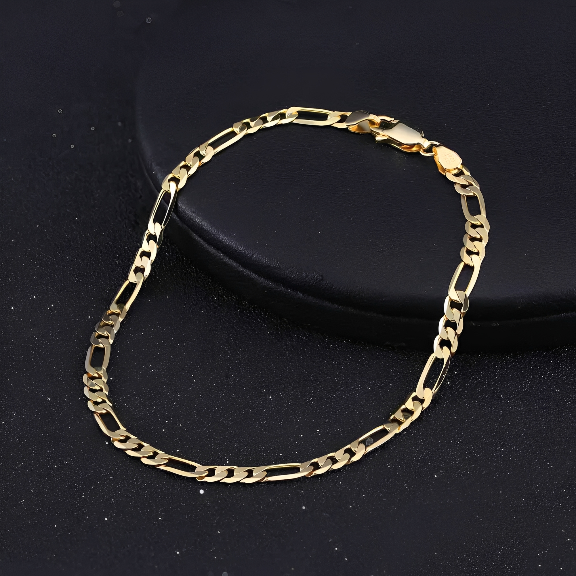 Daria – Elegantes Figaro Armband