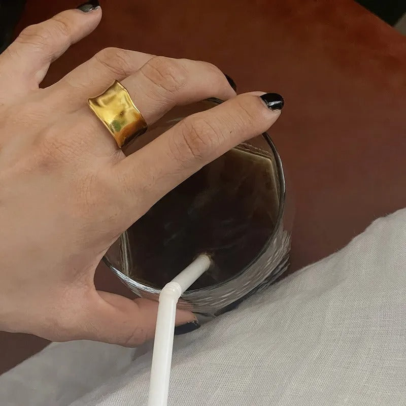 Louna – Boho-Ringe Goldene & Silberne Unregelmäßige