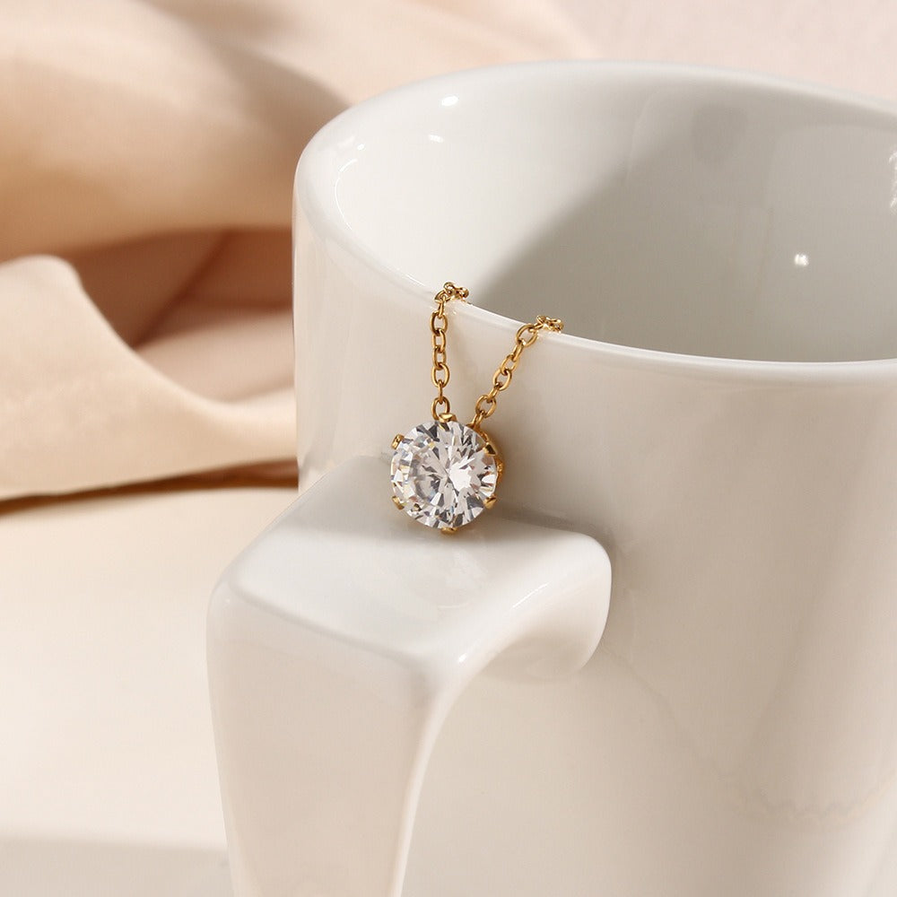 Kyla – Goldene Solitärkette