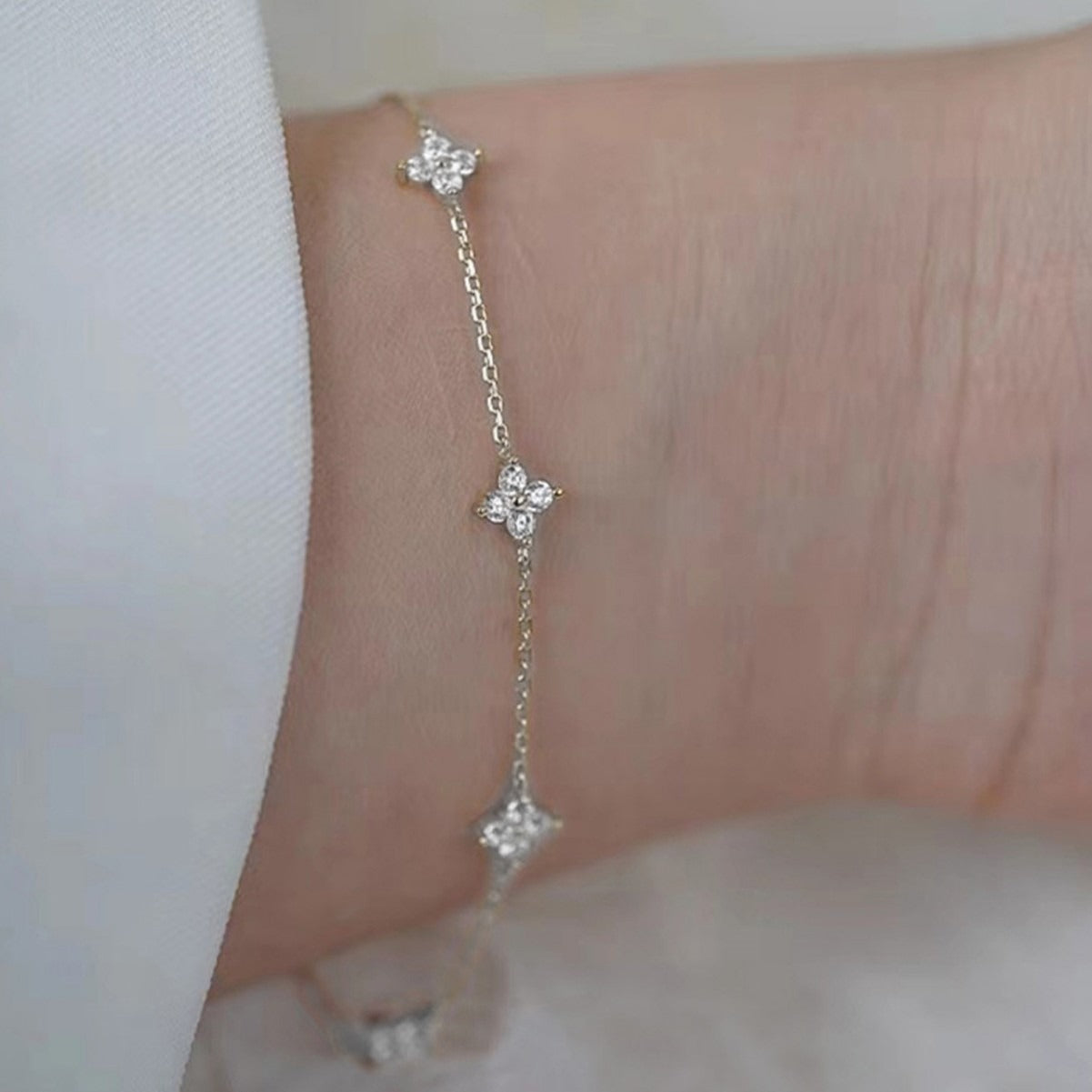 Soline – Armband Kette aus klarem Kristall