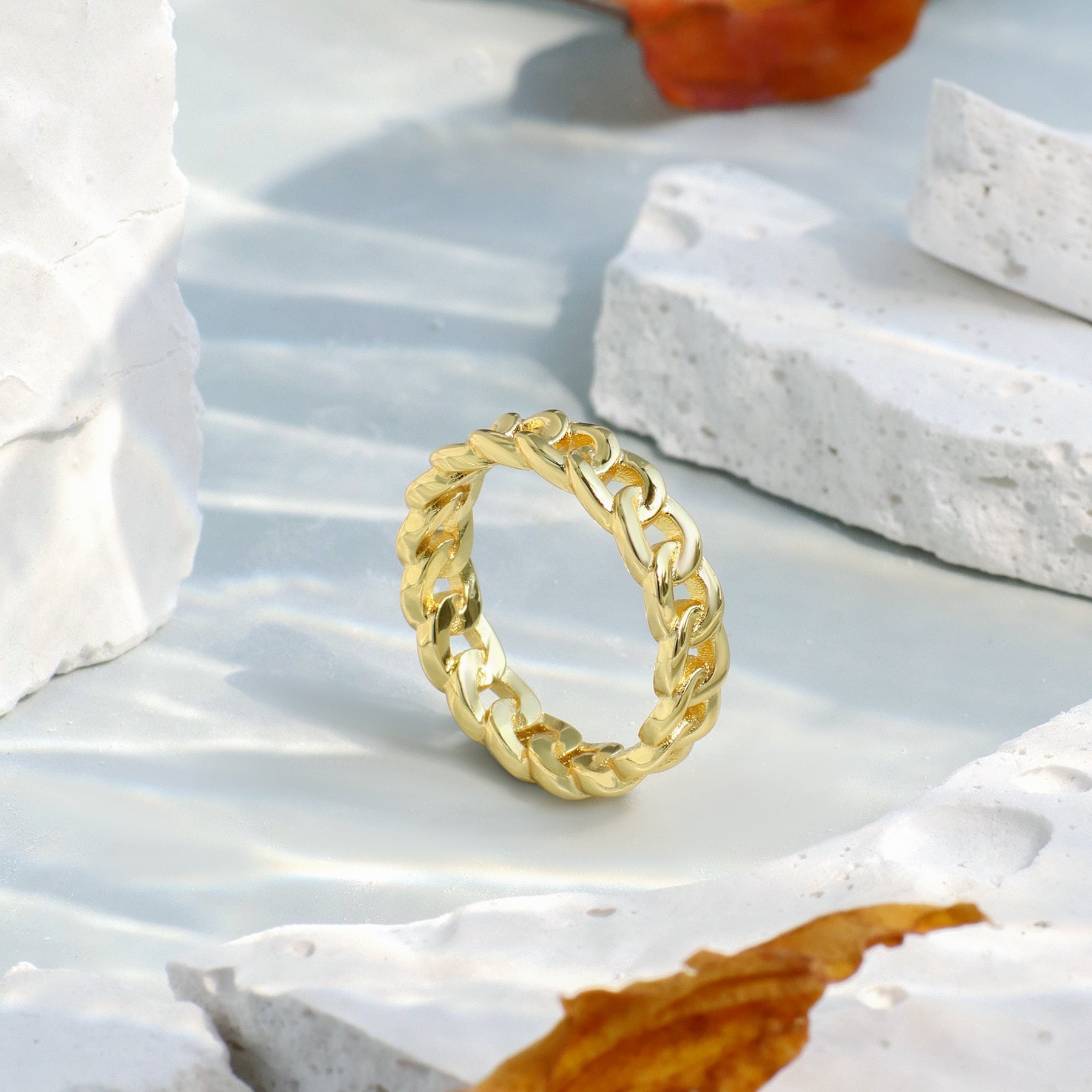 Yna – Bague Torsadierte in Goldmetall