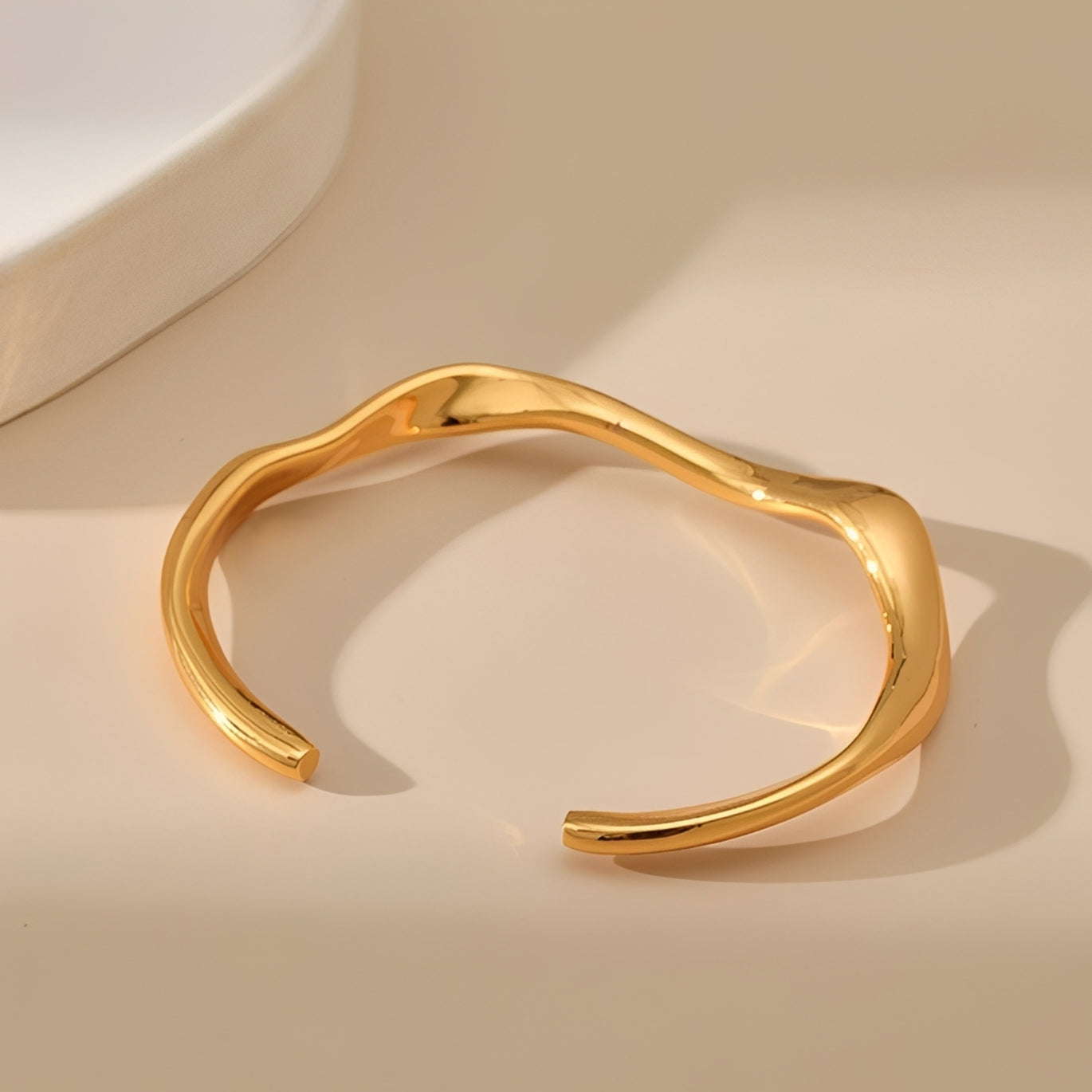 Molly – Minimalistische elegante Armbanduhr