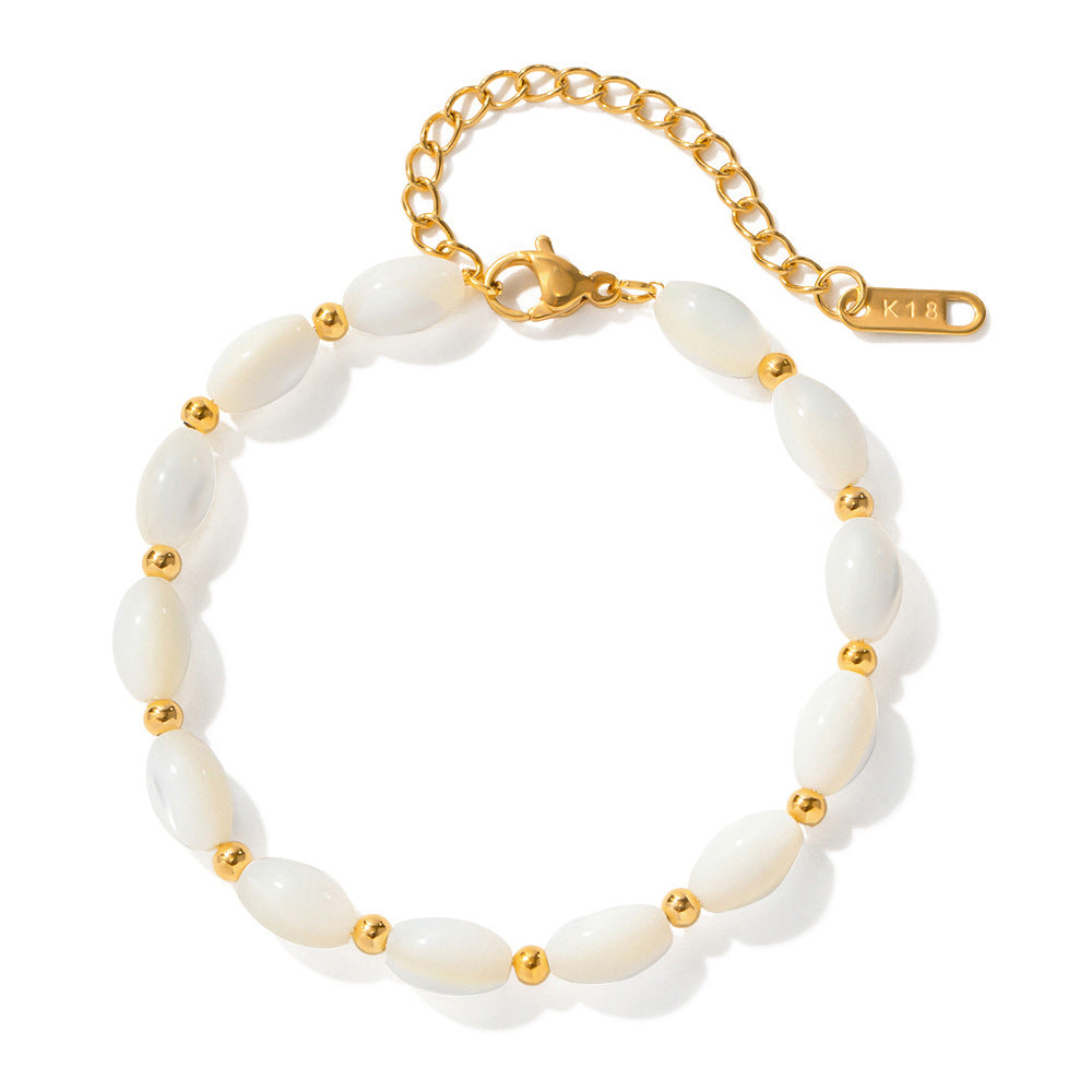 Clara – Ovales Armband aus goldfarbenem Edelstahl
