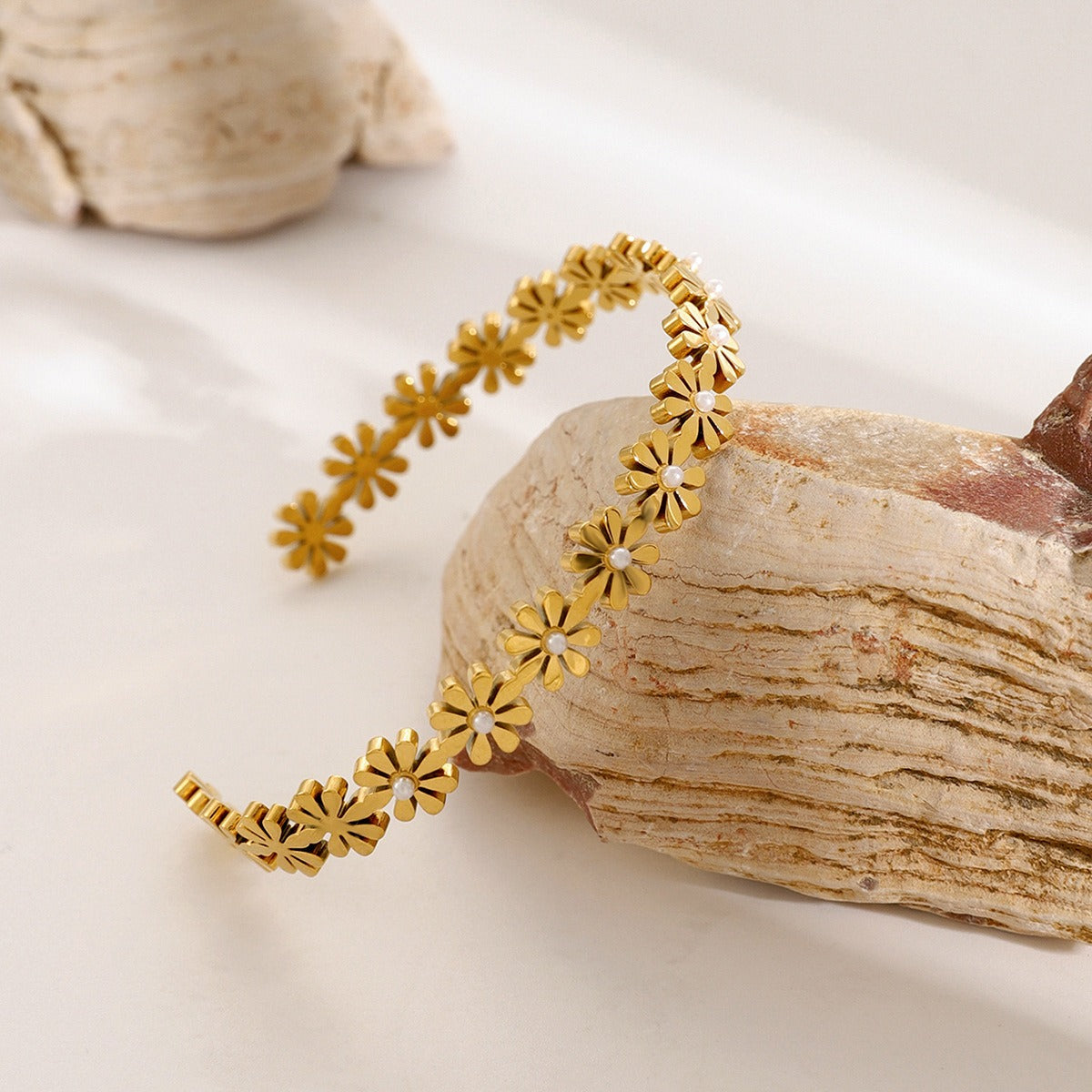 Selena – Luxus Leichtes Armband aus Titanstahl und Zirkon