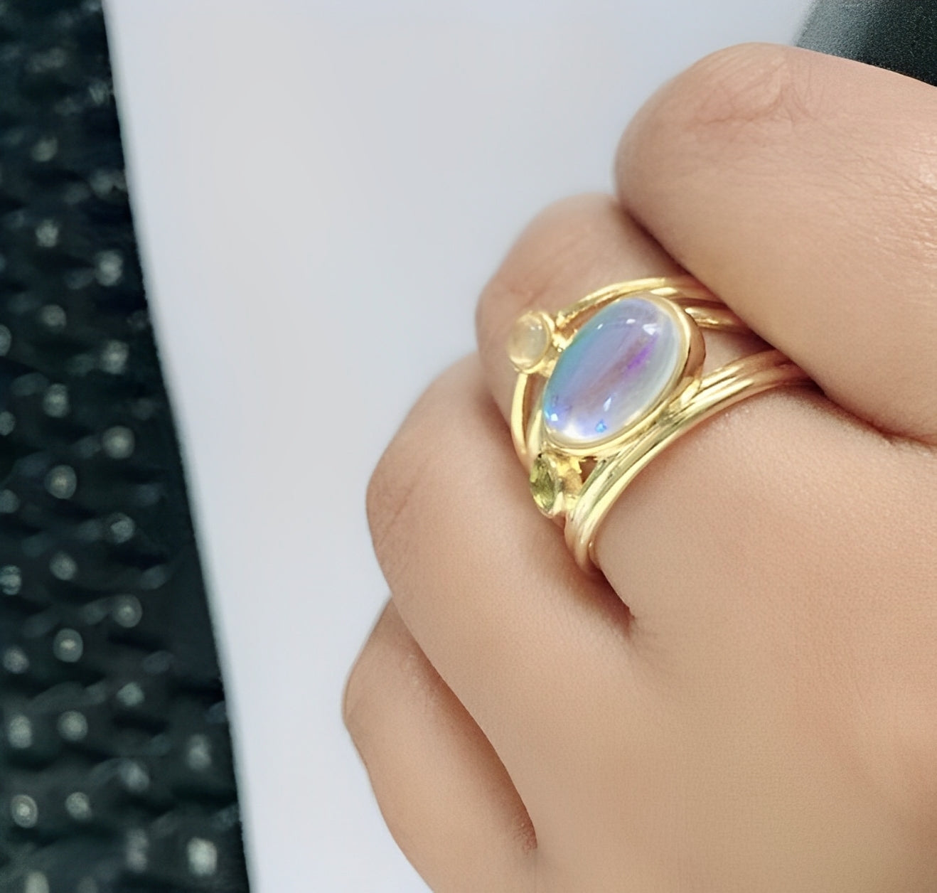 Miranda – Vintage-Ring mit blauem Mondstein besetzt