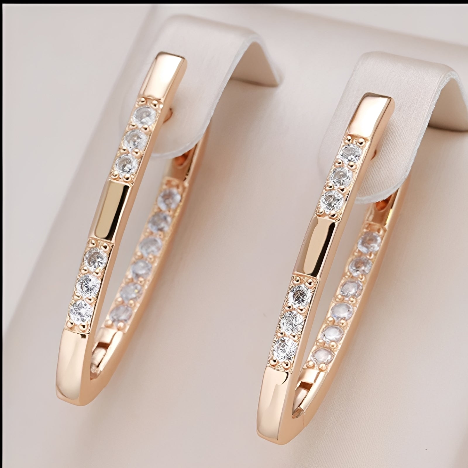 Cleah – Elegante Ohrringe aus vergoldetem Zirkonia