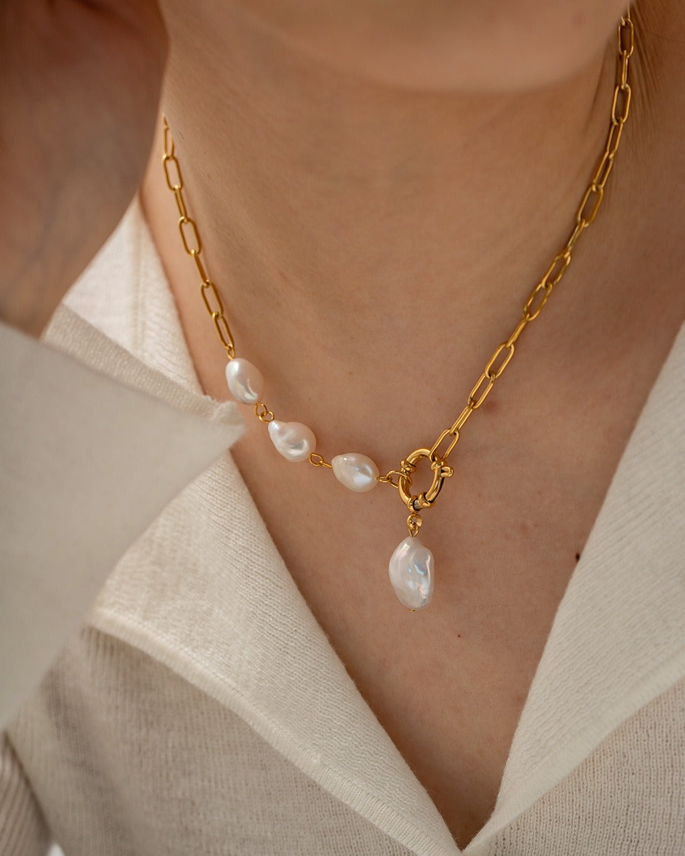 Amelia – Pendant Frau Stil Retro