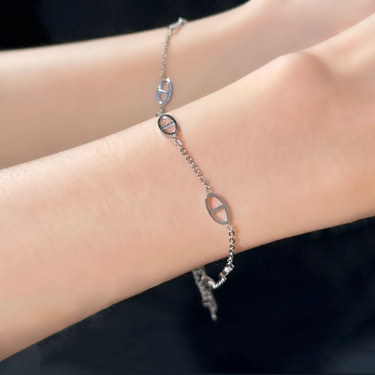 Ellen – Minimalistische moderne Eleganz-Armbanduhr