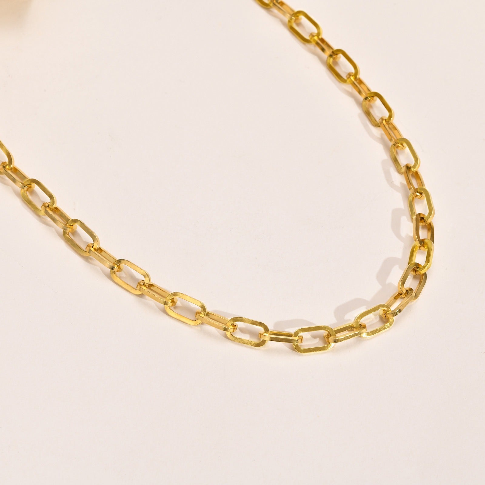 Elea – Einfaches Titanstahl-Halsband