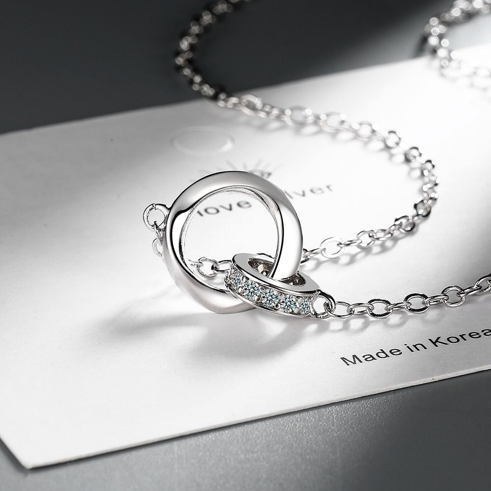 Kris – Liebe Möbius-Schmuckhalskette aus Sterlingsilber