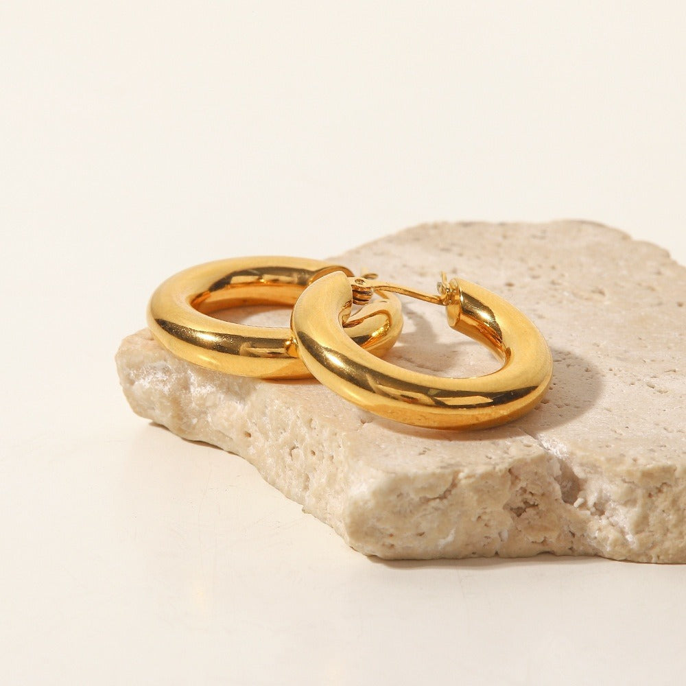 Cianne – Gefüllte goldene Creolen