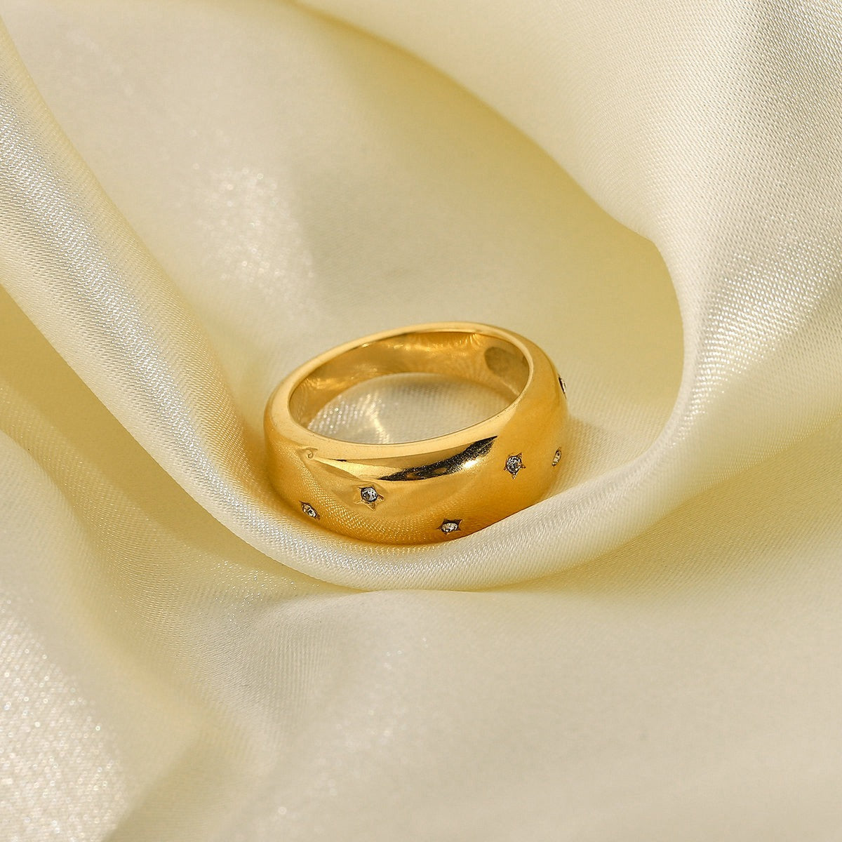 Stella – Ring aus Edelstahl mit eingefasstem Zirkon