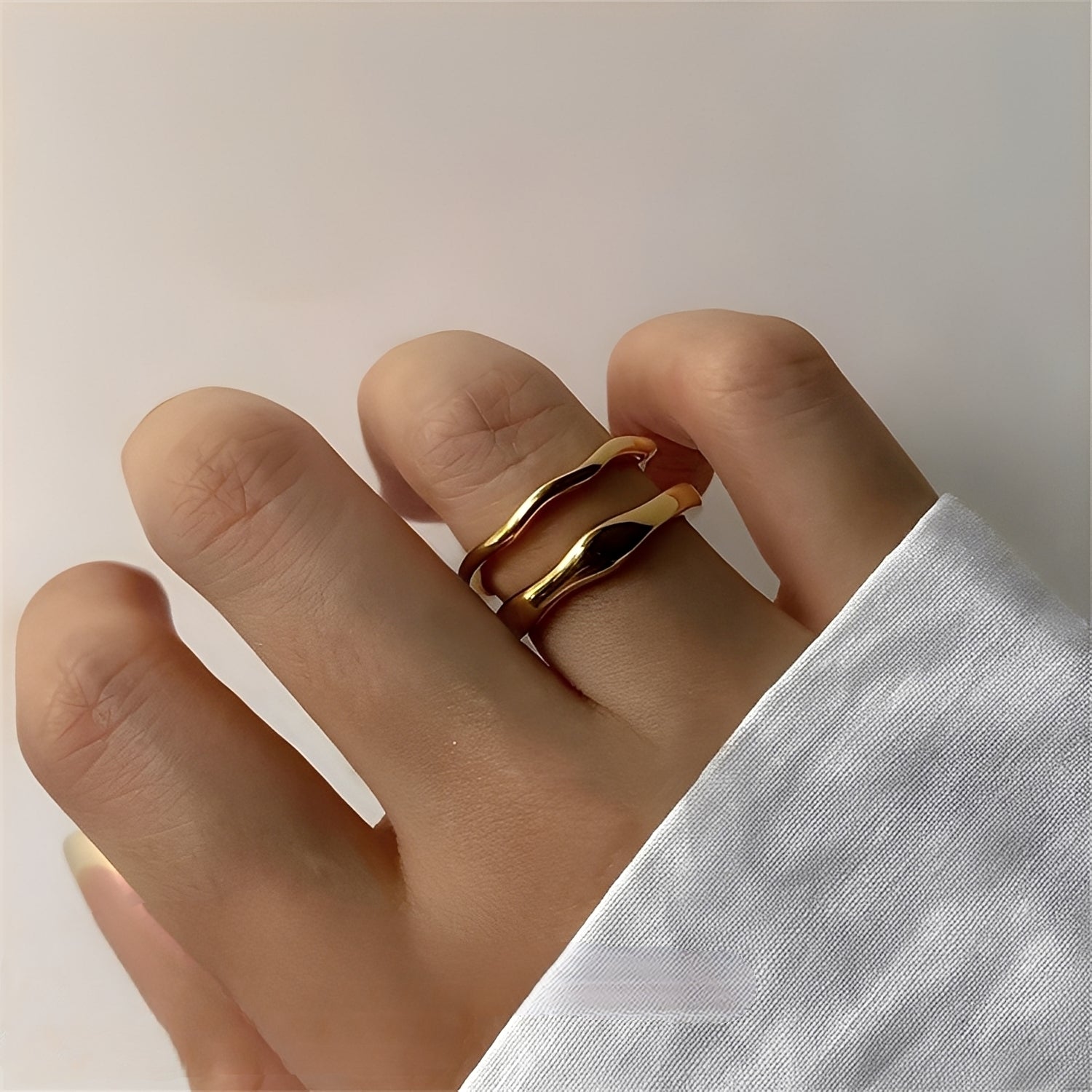 Cess – Stapelbarer Eleganter Goldring