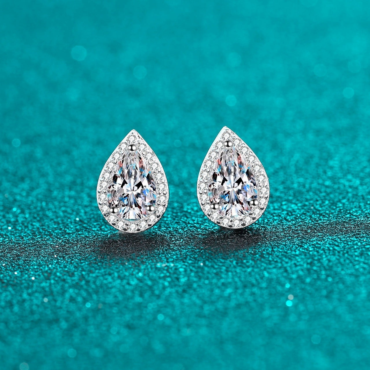 Elisa – Elegante Ohrstecker mit Moissanit