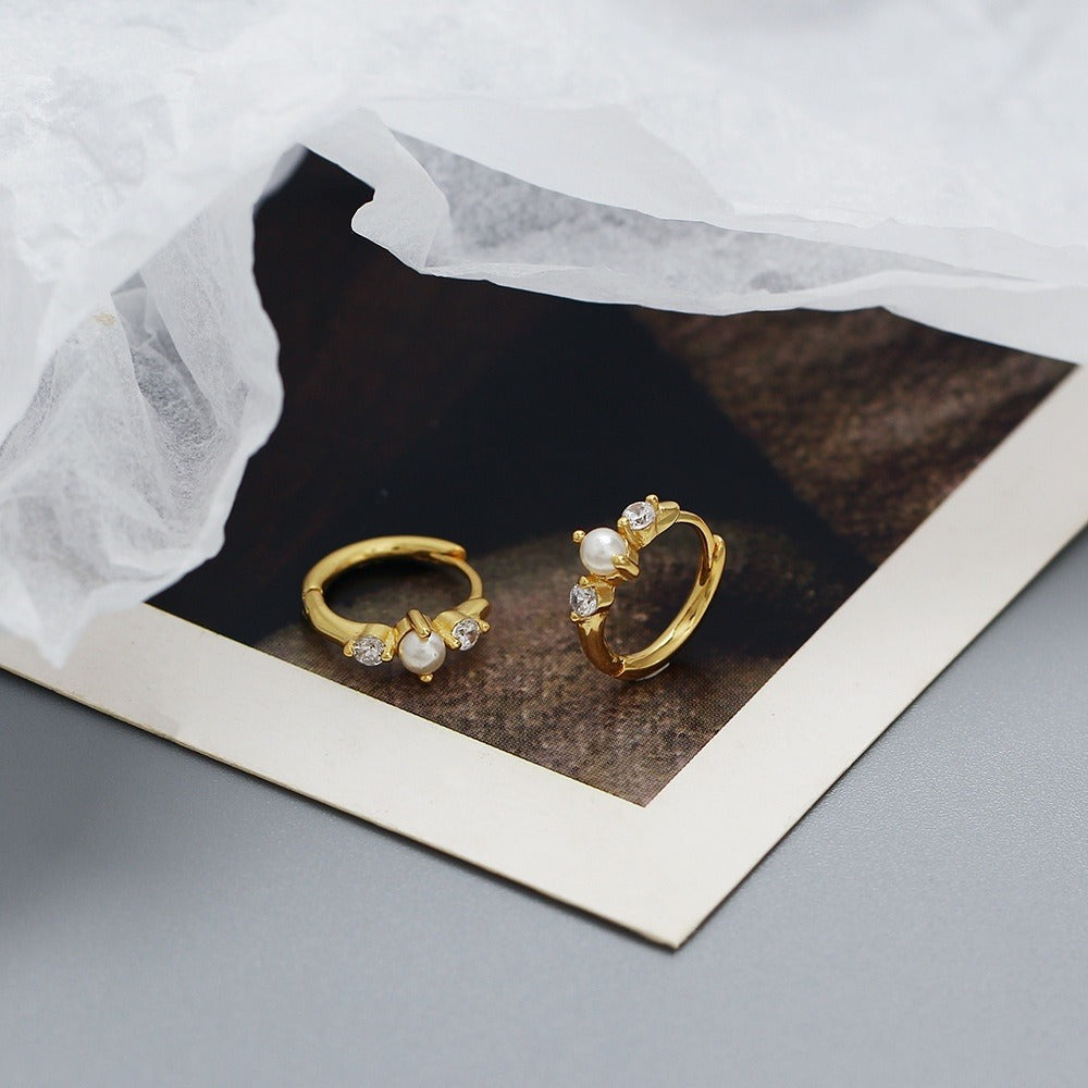 Elora – Ohrringe Clip rund Perle & Stein eingelegt