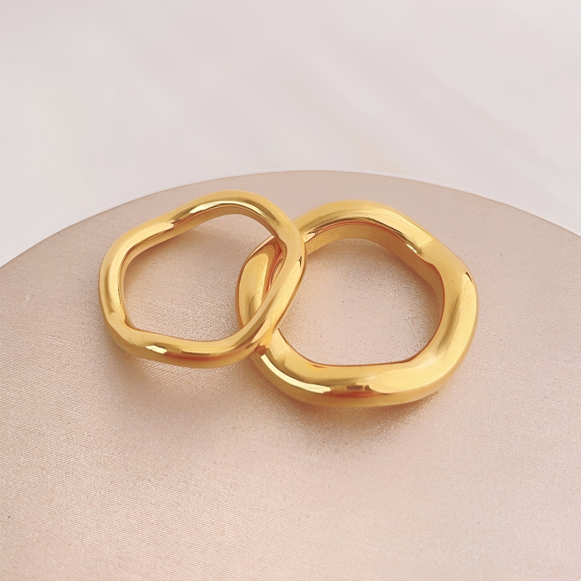 Lorena – Ring Welle Elegant Gebogen