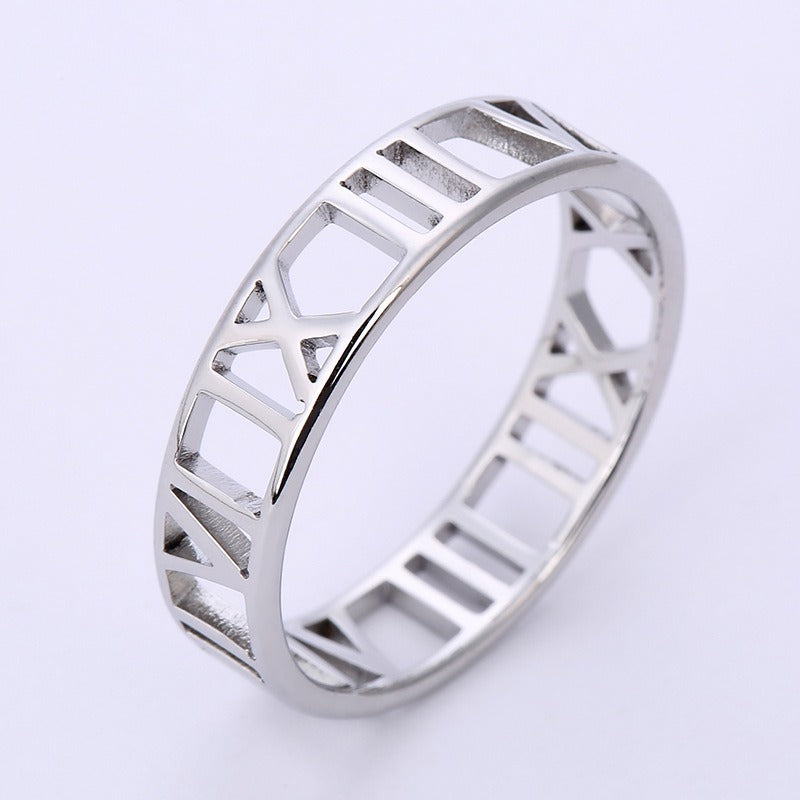 Valérie – Eleganter Ring mit römischen Ziffern