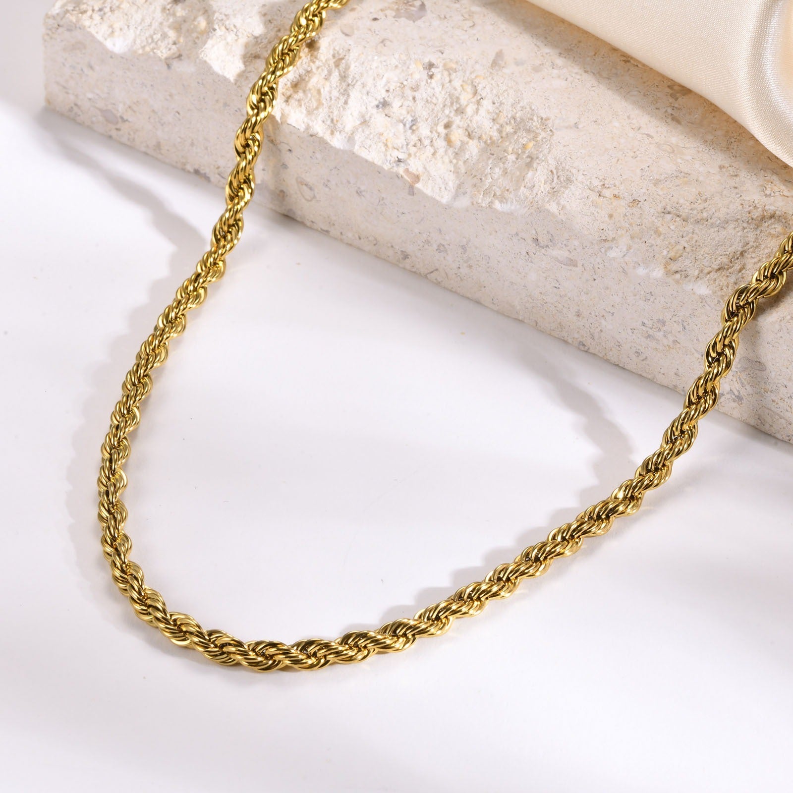 Livia – Doppelgeflochtenes Kettenarmband