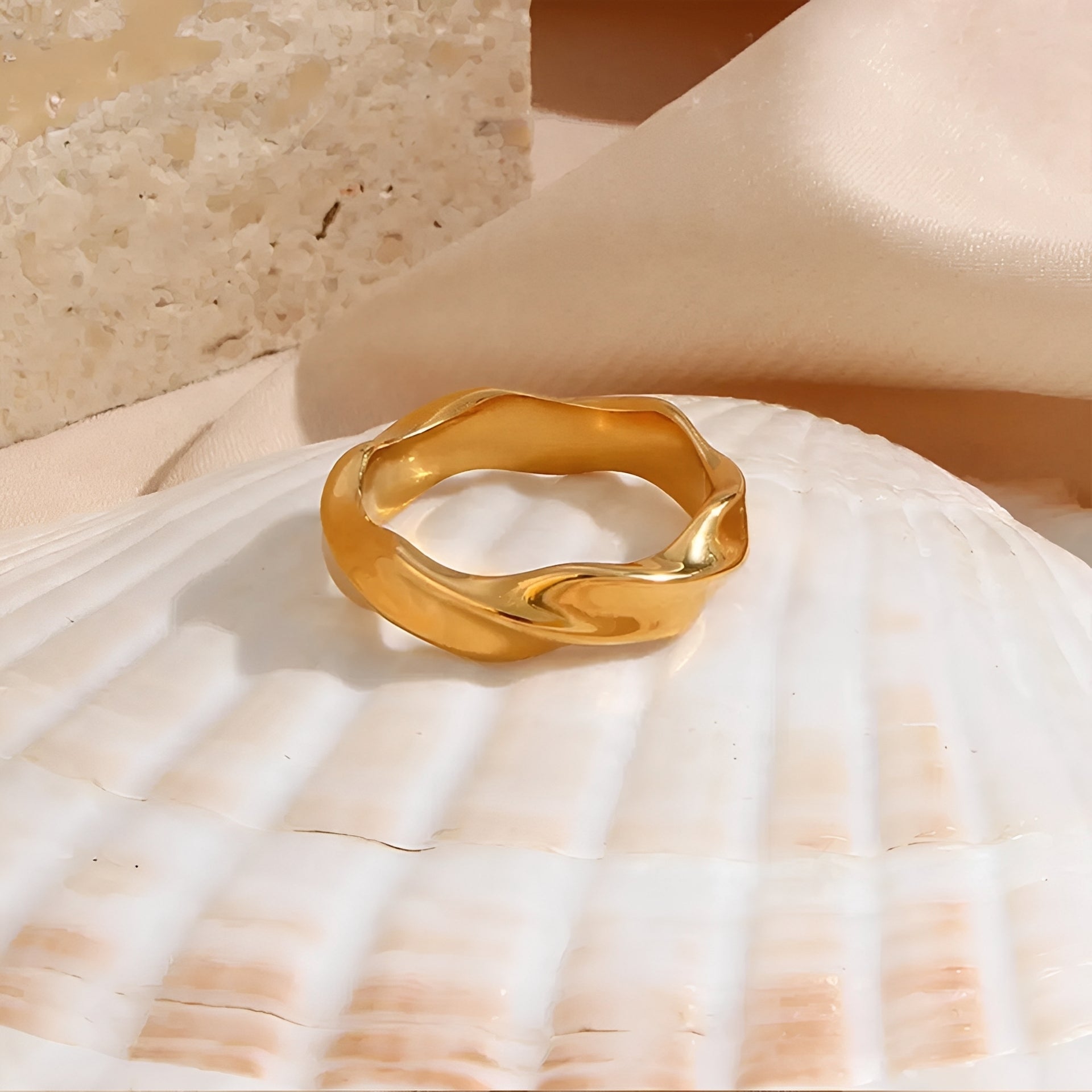 Valeria – Subtiler Luxusring