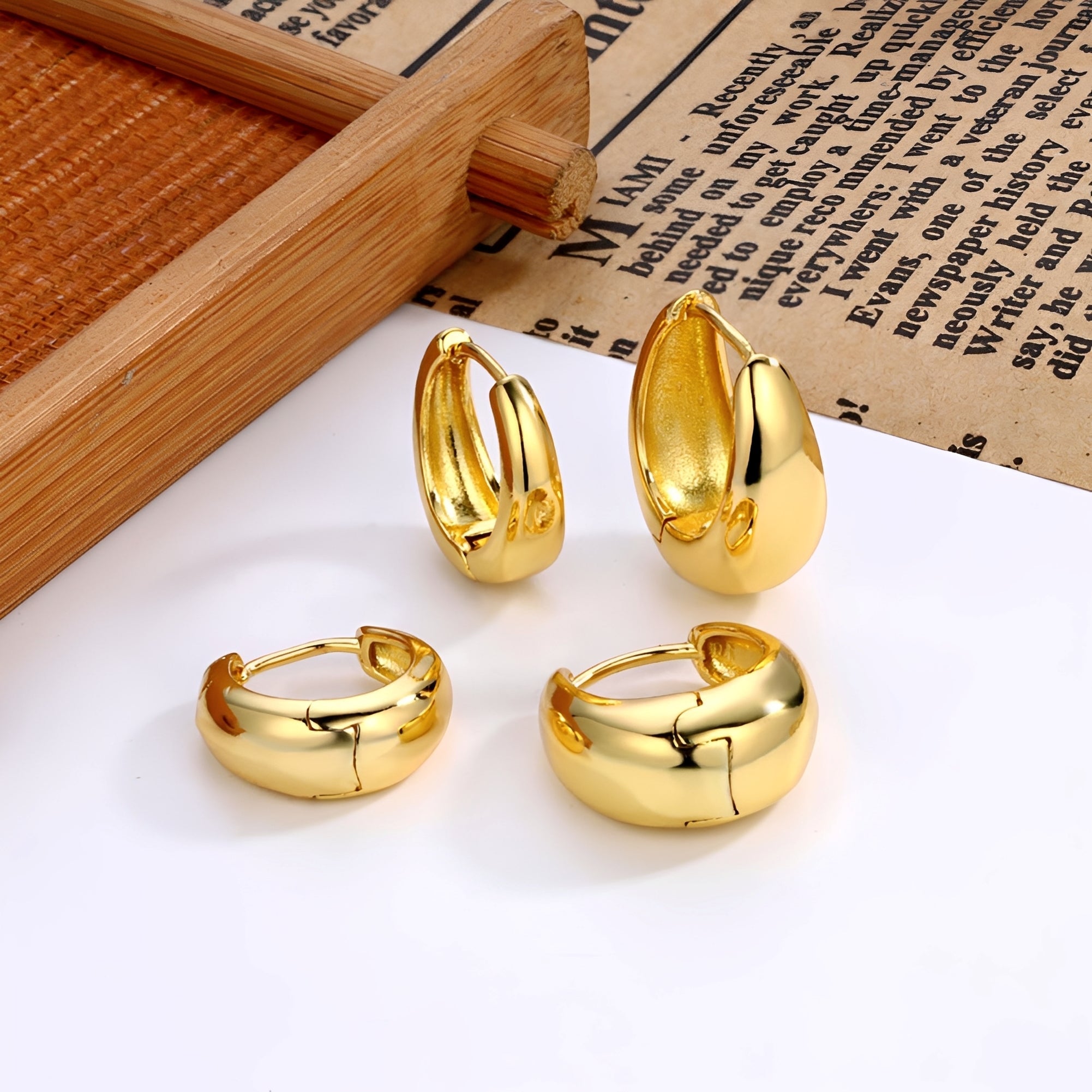 Renee – Goldene Ohrringe