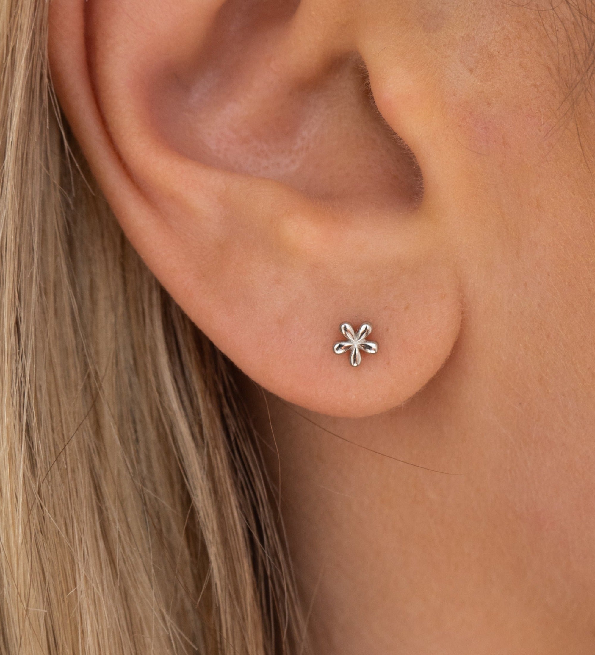 Silber Sterling Silber Mini Blumen Ohrstecker