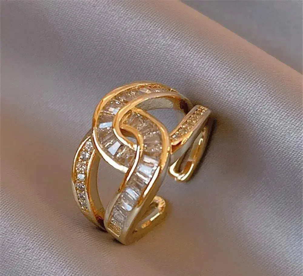 Delara – Eleganter Knoten-Statement-Ring