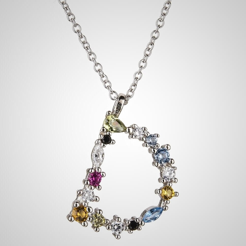 Nerina – Schmuck Leuchtender Initiale