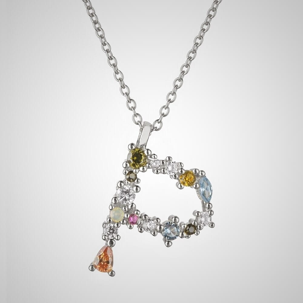Nerina – Schmuck Leuchtender Initiale