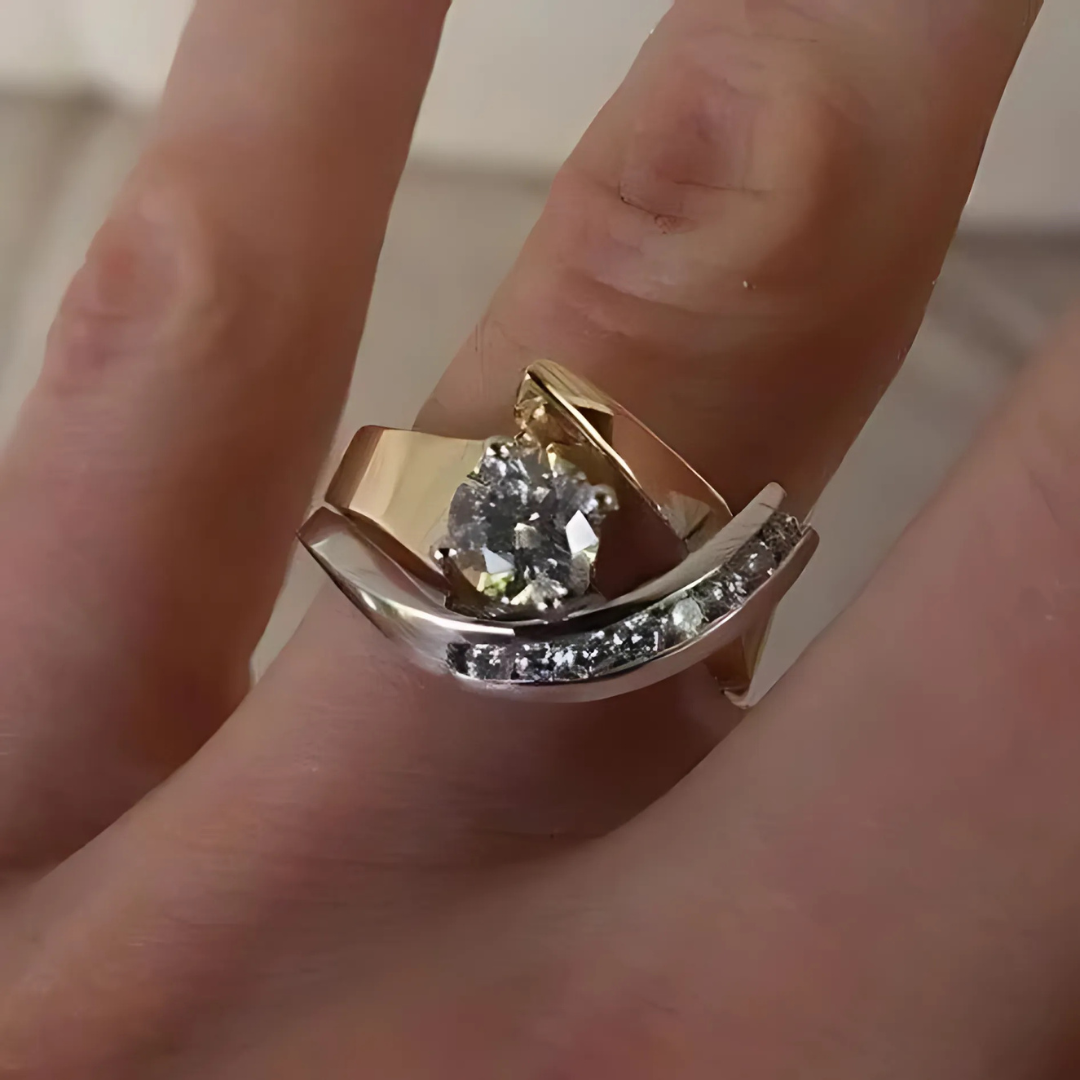 Sylira – Signature-Ring aus Gold und Silber mit Zirkonia