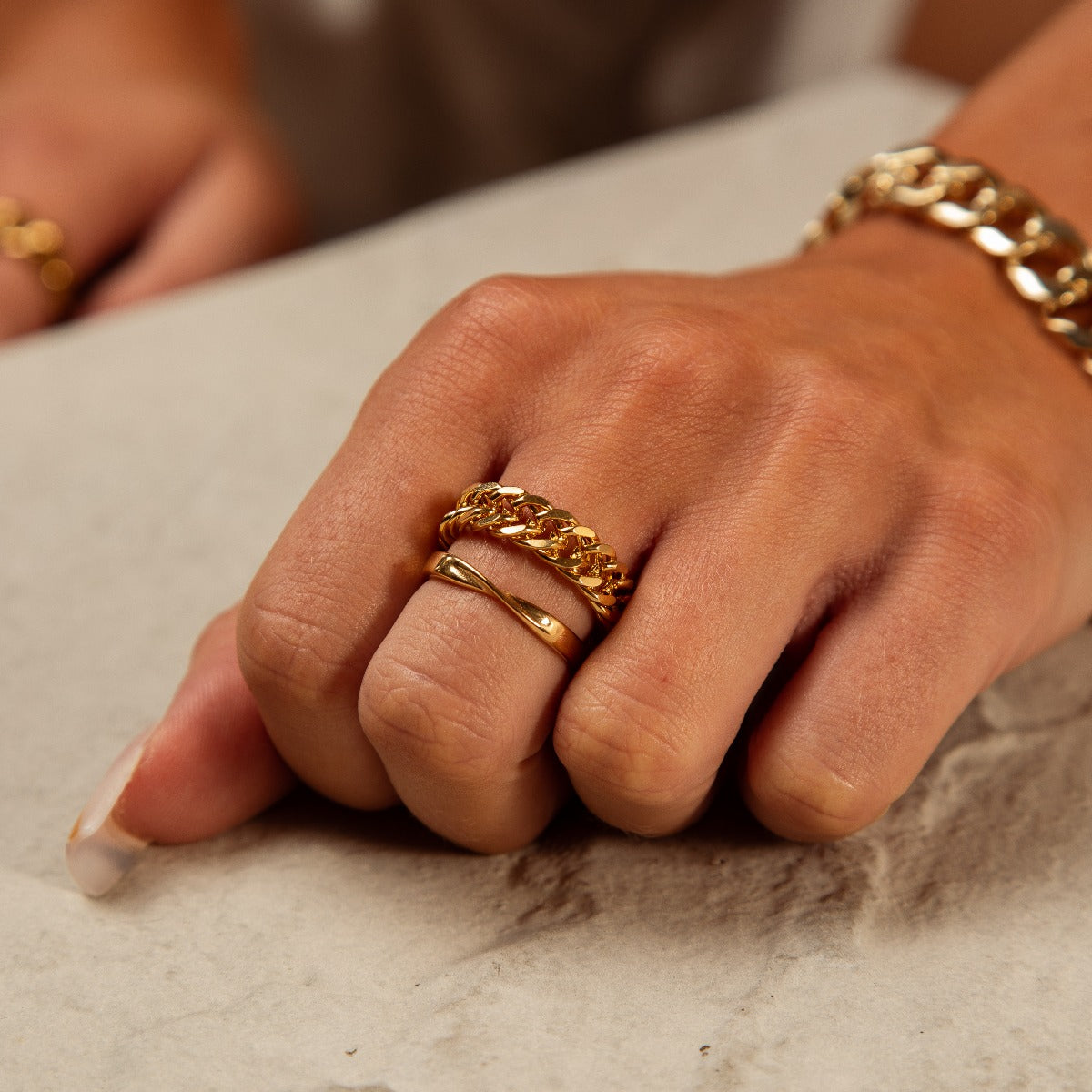 Clara – Bague Kette Gourmette Gold