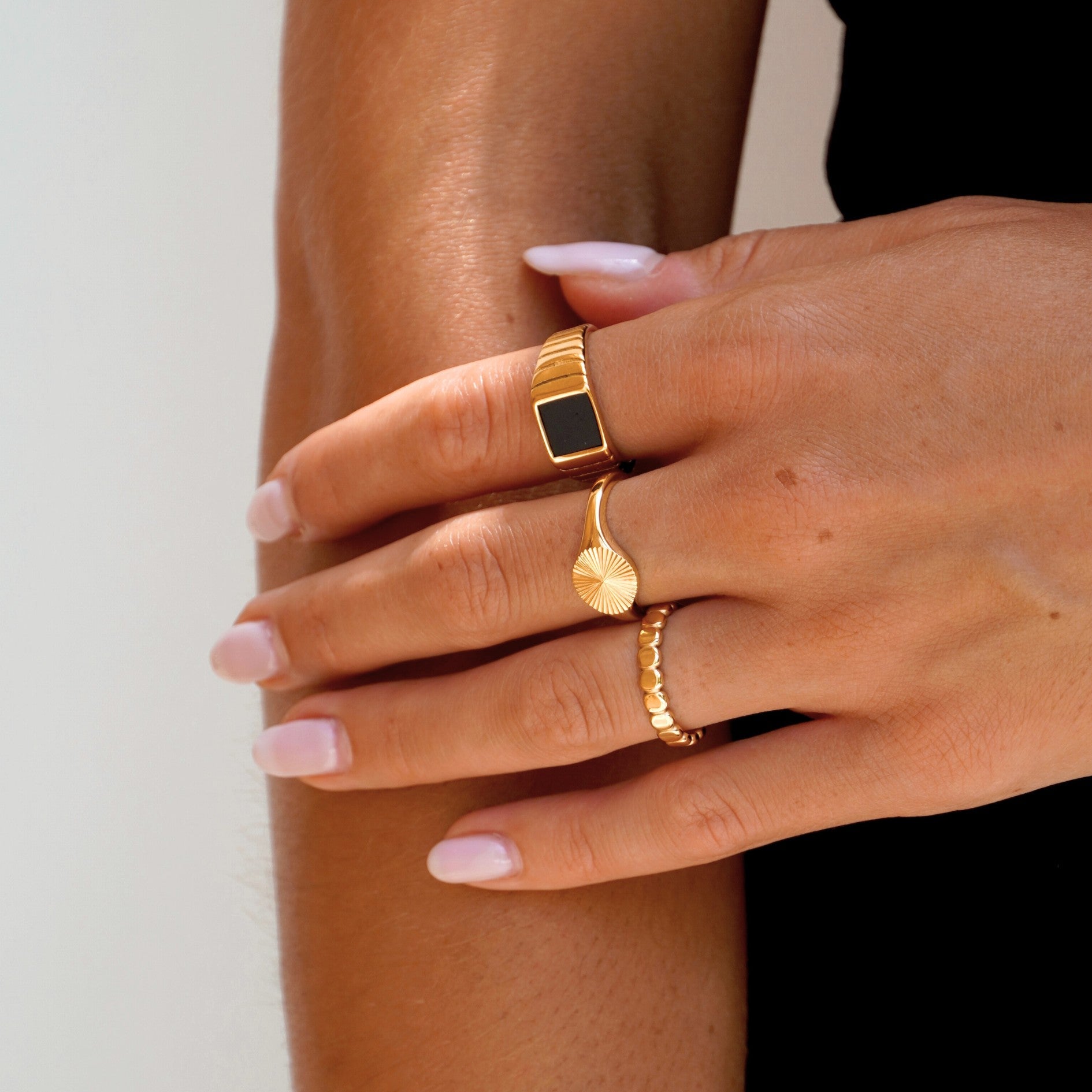 Solana – Siegelring mit Sonnendesign