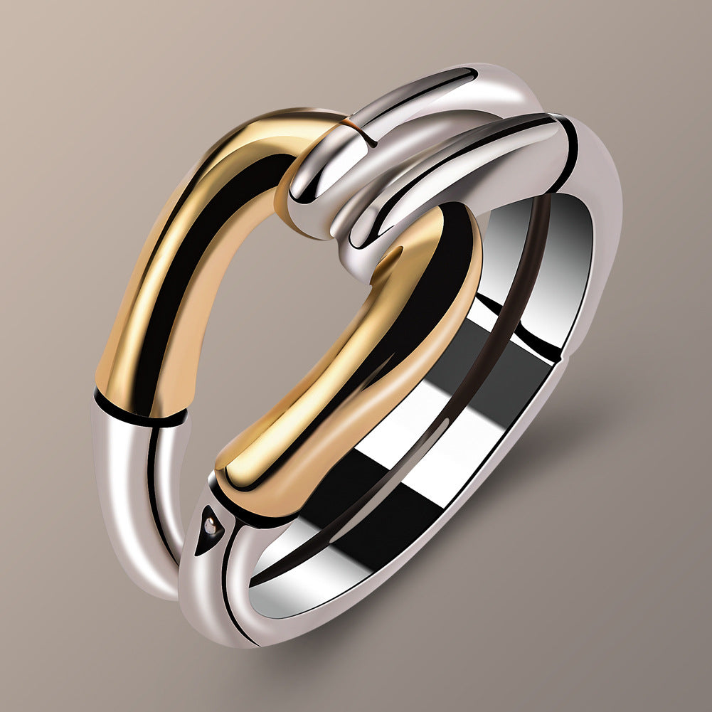 Naomi – Kreativer Goldener Ring mit Geometrischem Bambusmuster