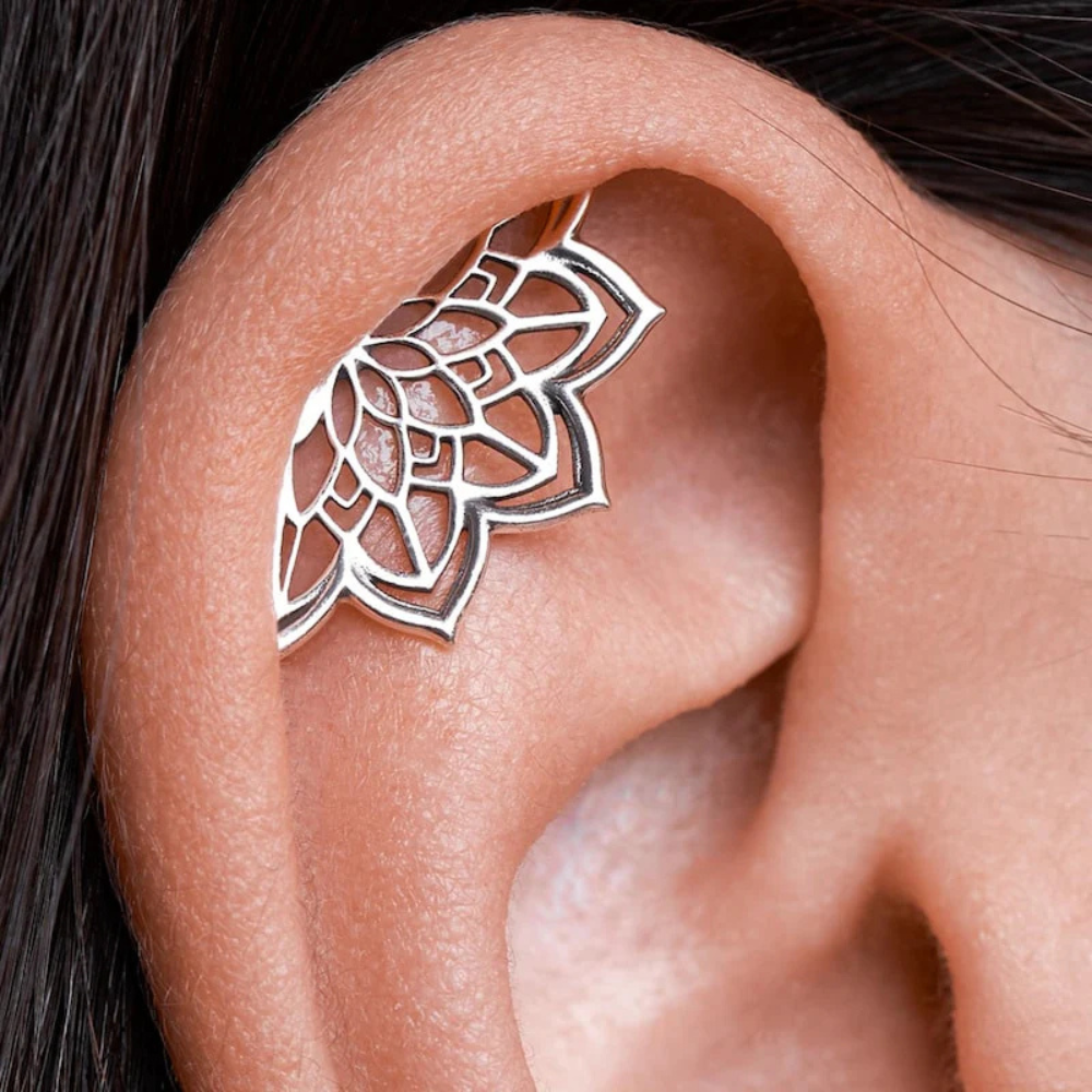 Damen Helix-Ohrring mit Mandala-Design