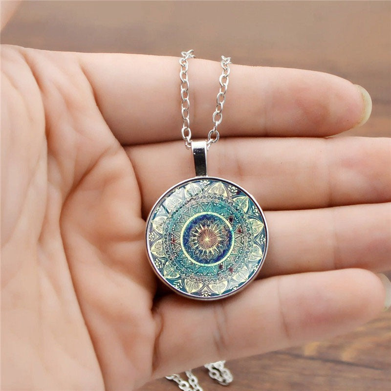 Indira – Blaue Mandala-Harmonie-Kette