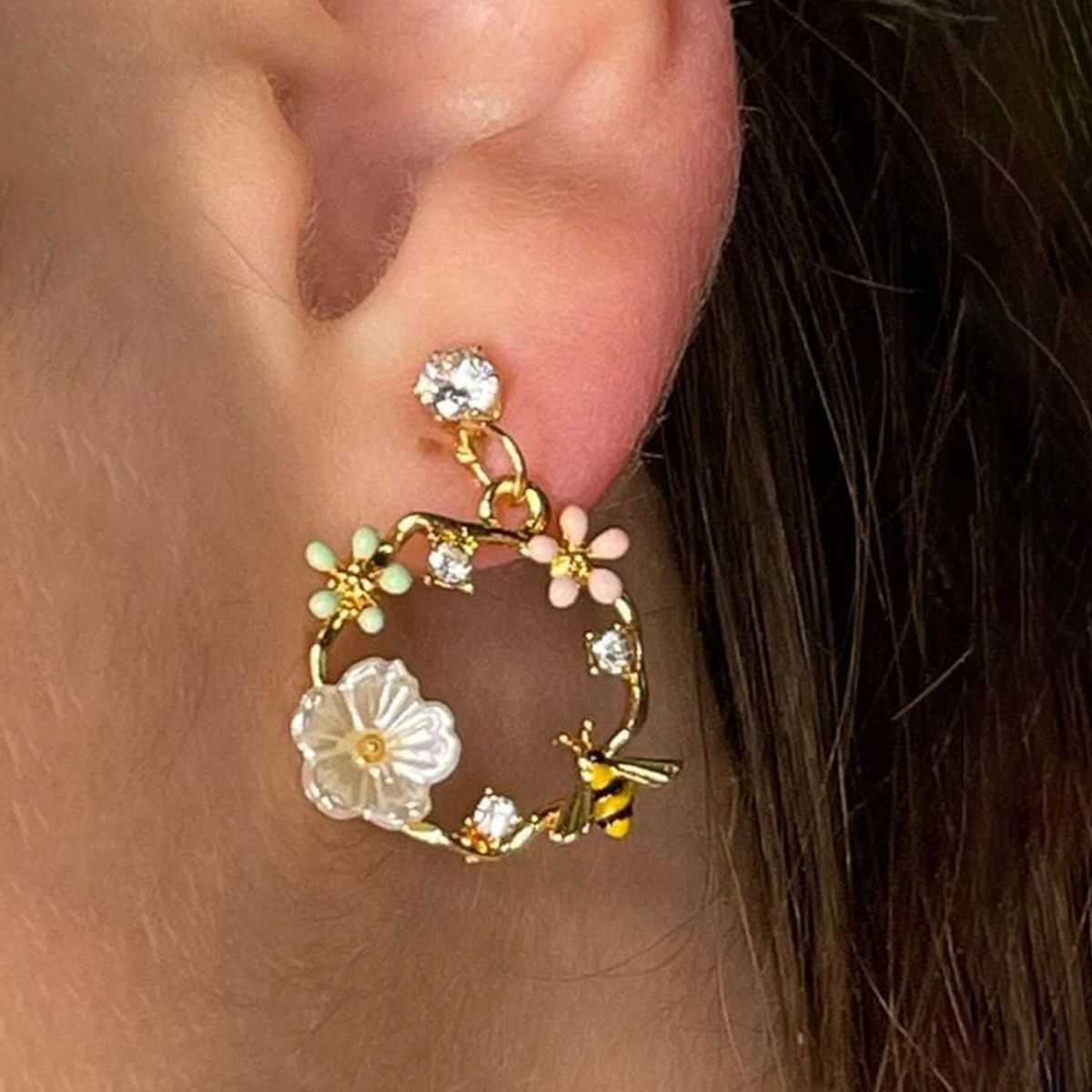 Damen Ohrringe mit Blumenkranz Design (Paar)
