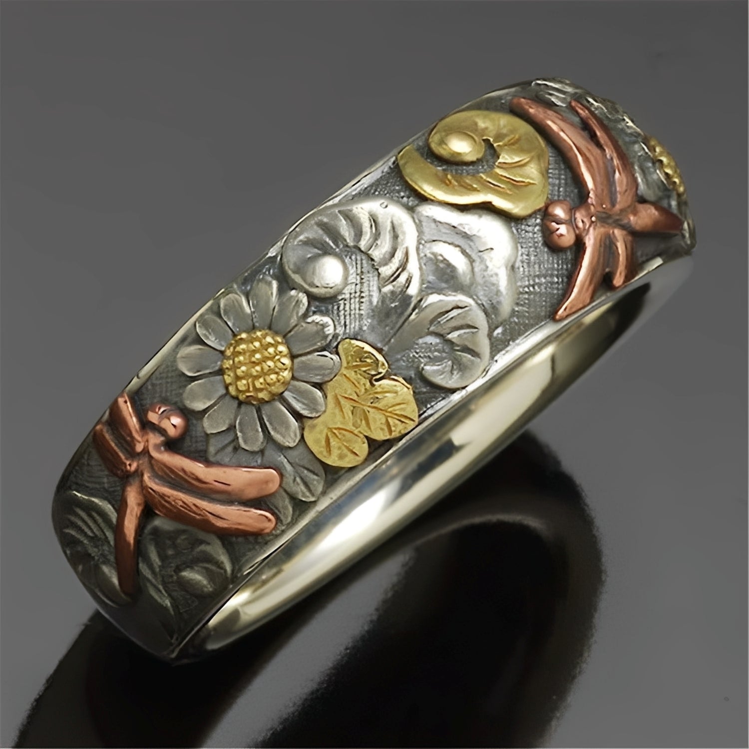 Annie – Vintage Skulptierter Ring Blume Libelle Sonnenblume
