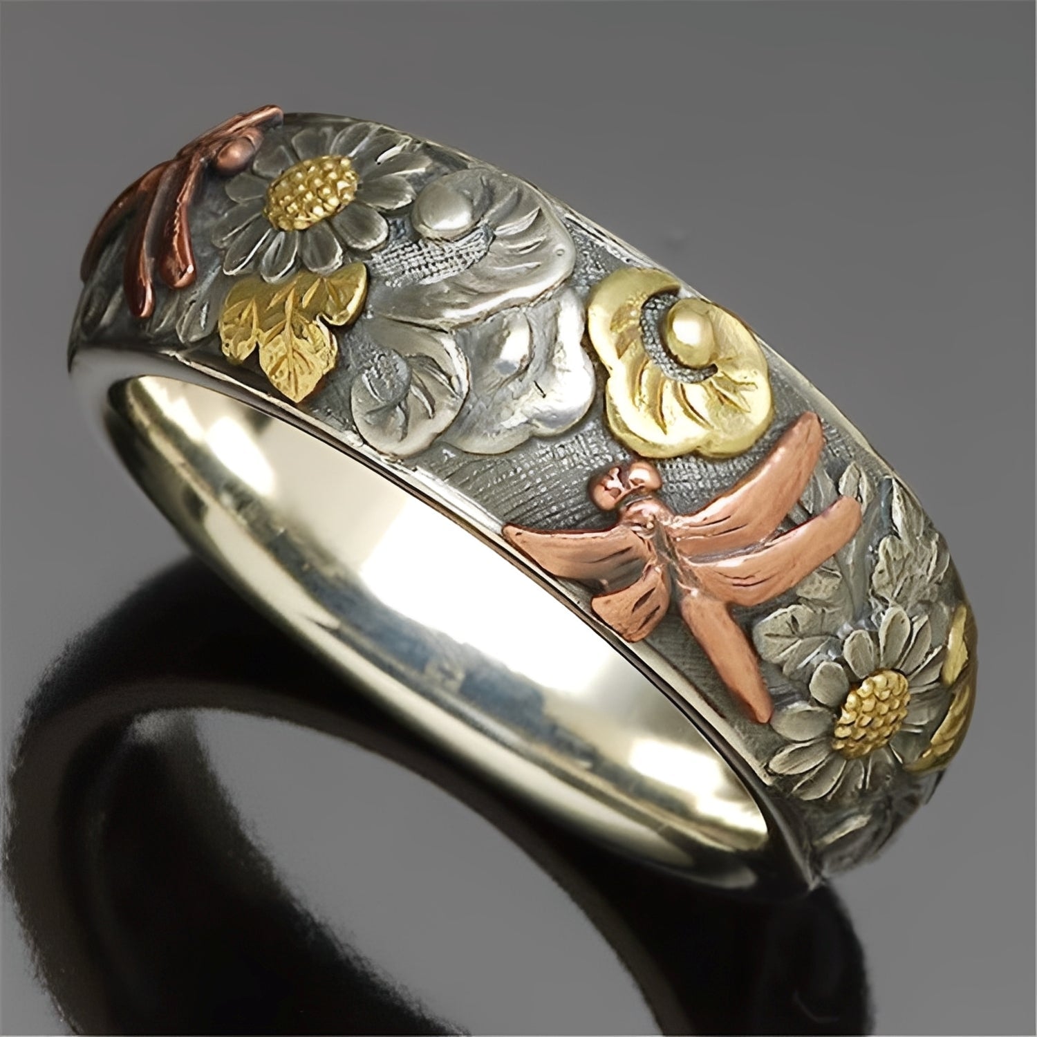 Annie – Vintage Skulptierter Ring Blume Libelle Sonnenblume