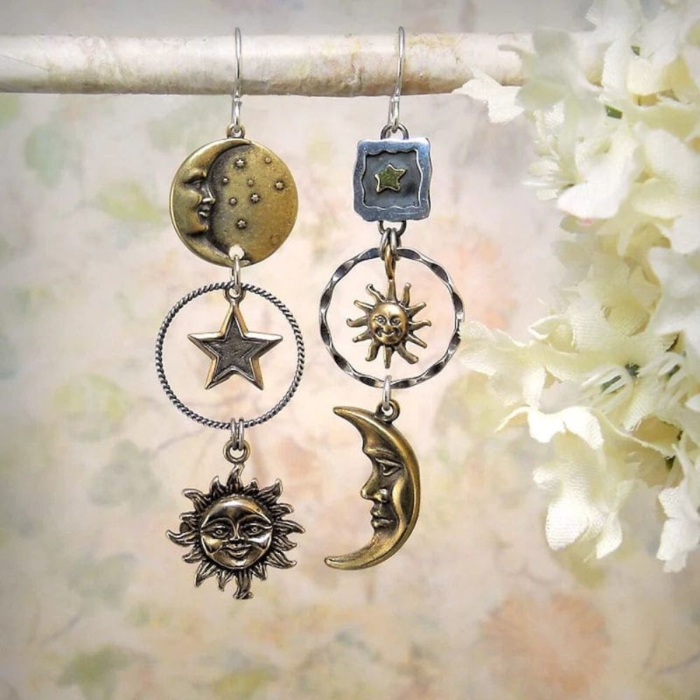 Damen Sonne und Mond Ohrringe im Mismatch Design (Paar)