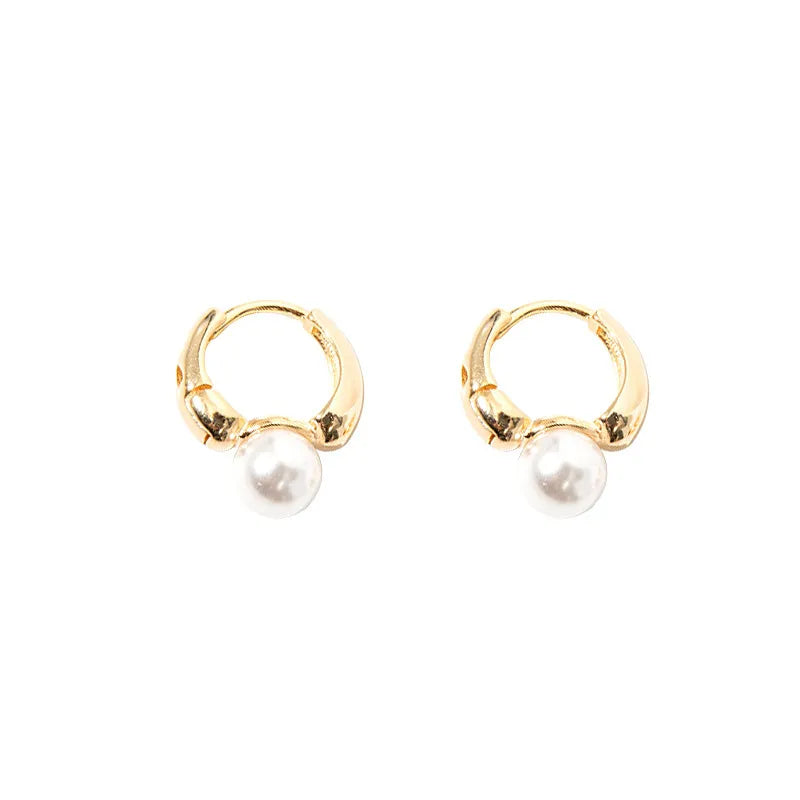 Mirelle – Minimalistischer Anhänger mit Gold und Perle