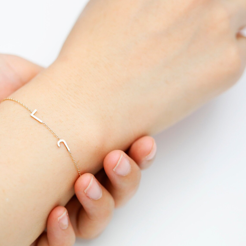 Goldenes Namensarmband - Personalisiertes Armband mit Initialen