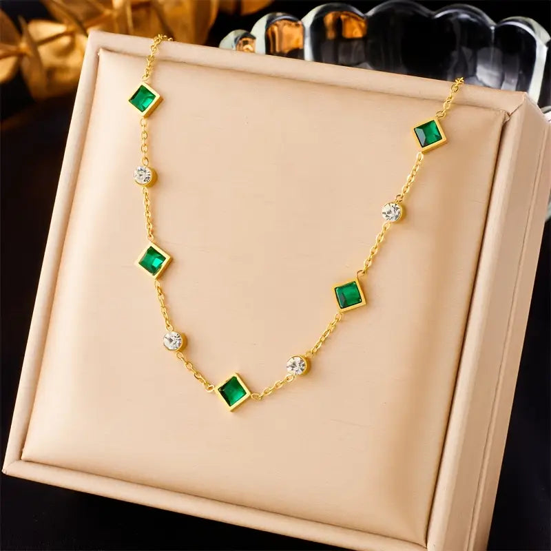 Amelisse – Goldene Halskette Glenwyn Elegant
