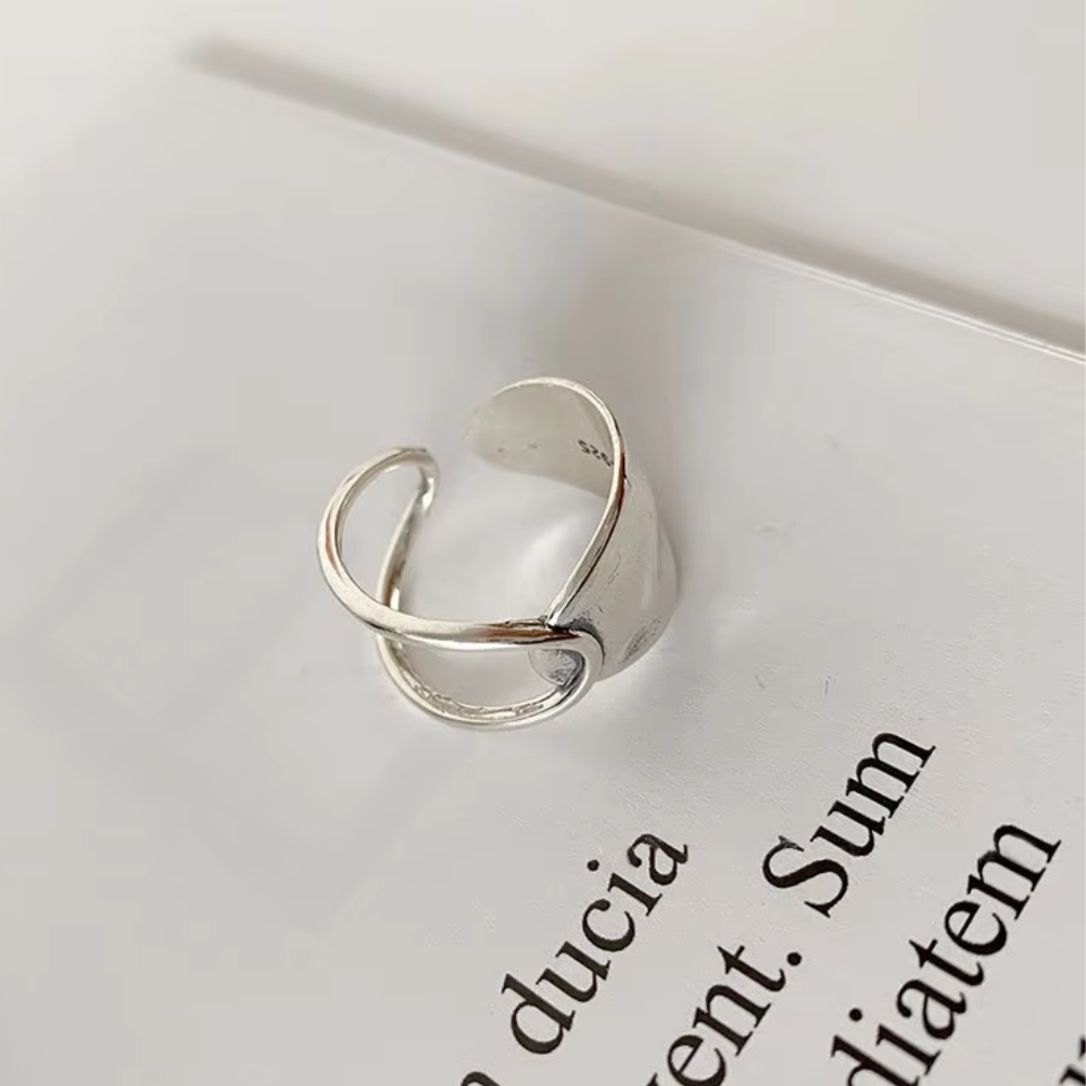 Damen Verstellbarer Chunky Ring mit Gehämmerter Struktur