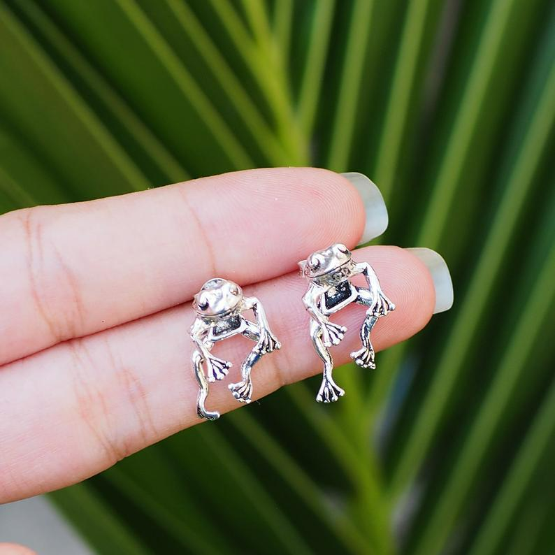 Niedlicher schwimmender Frosch - Mini-Frosch-Ohrringe
