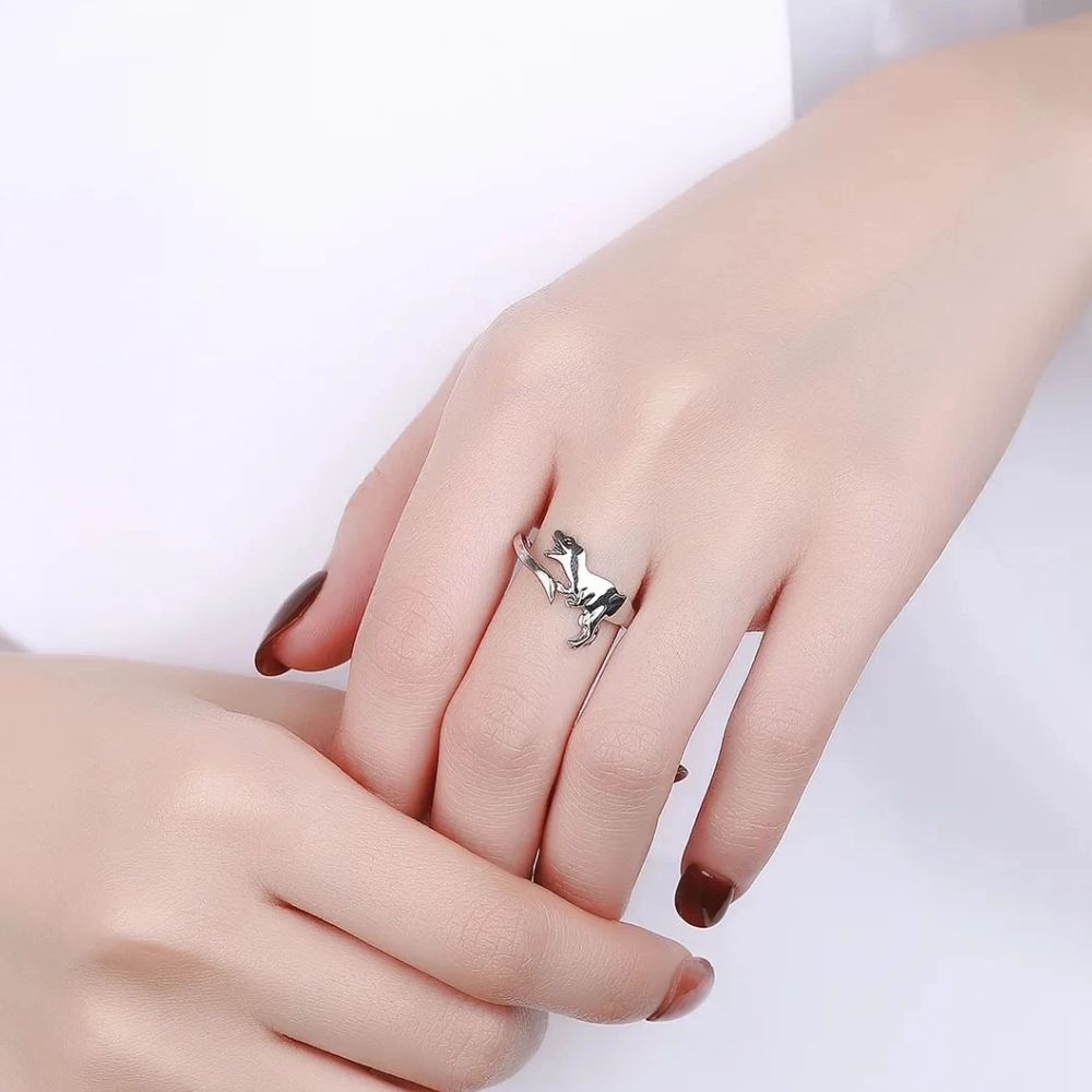 Verstellbarer Dinosaurier Ring mit offenem Design