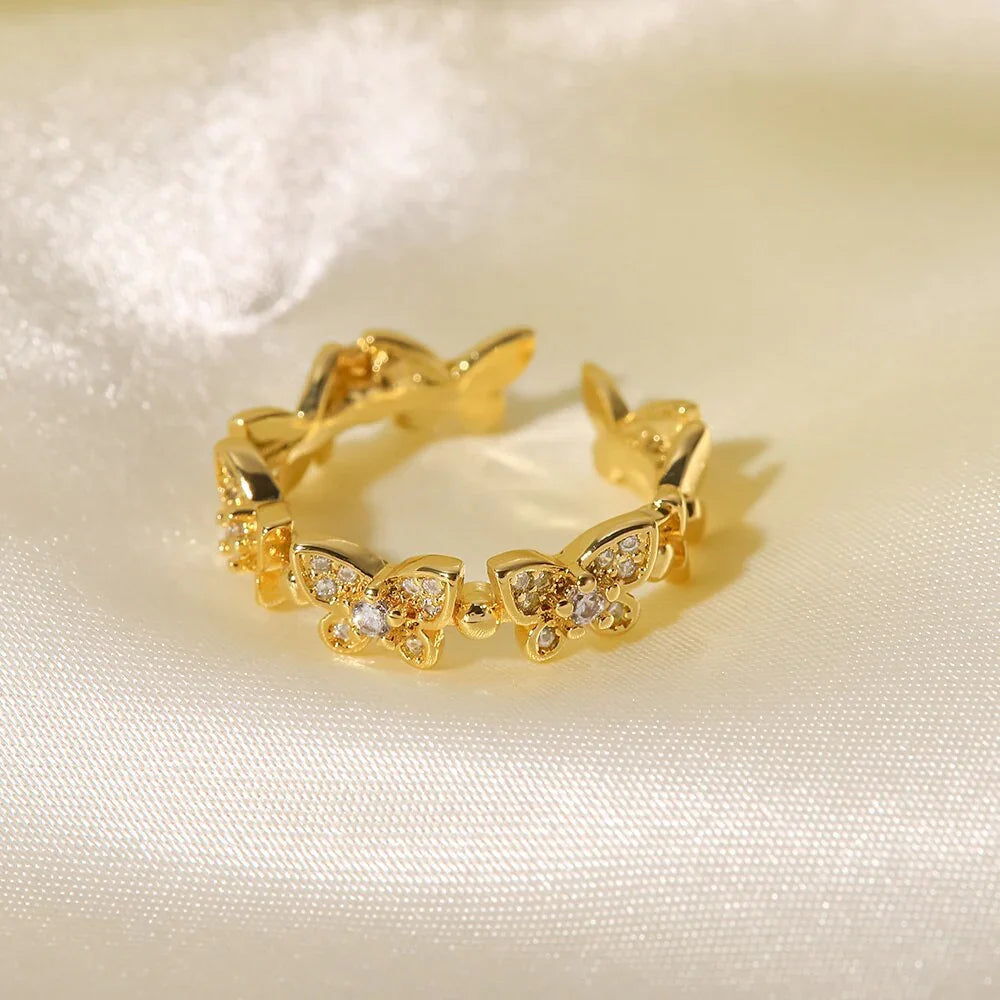 Aihime – Zeitloser Goldener Schmetterlingsring