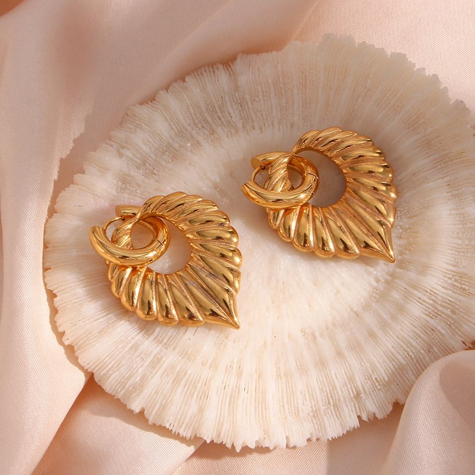 Hera – Elegante Blatt-Ohrringe